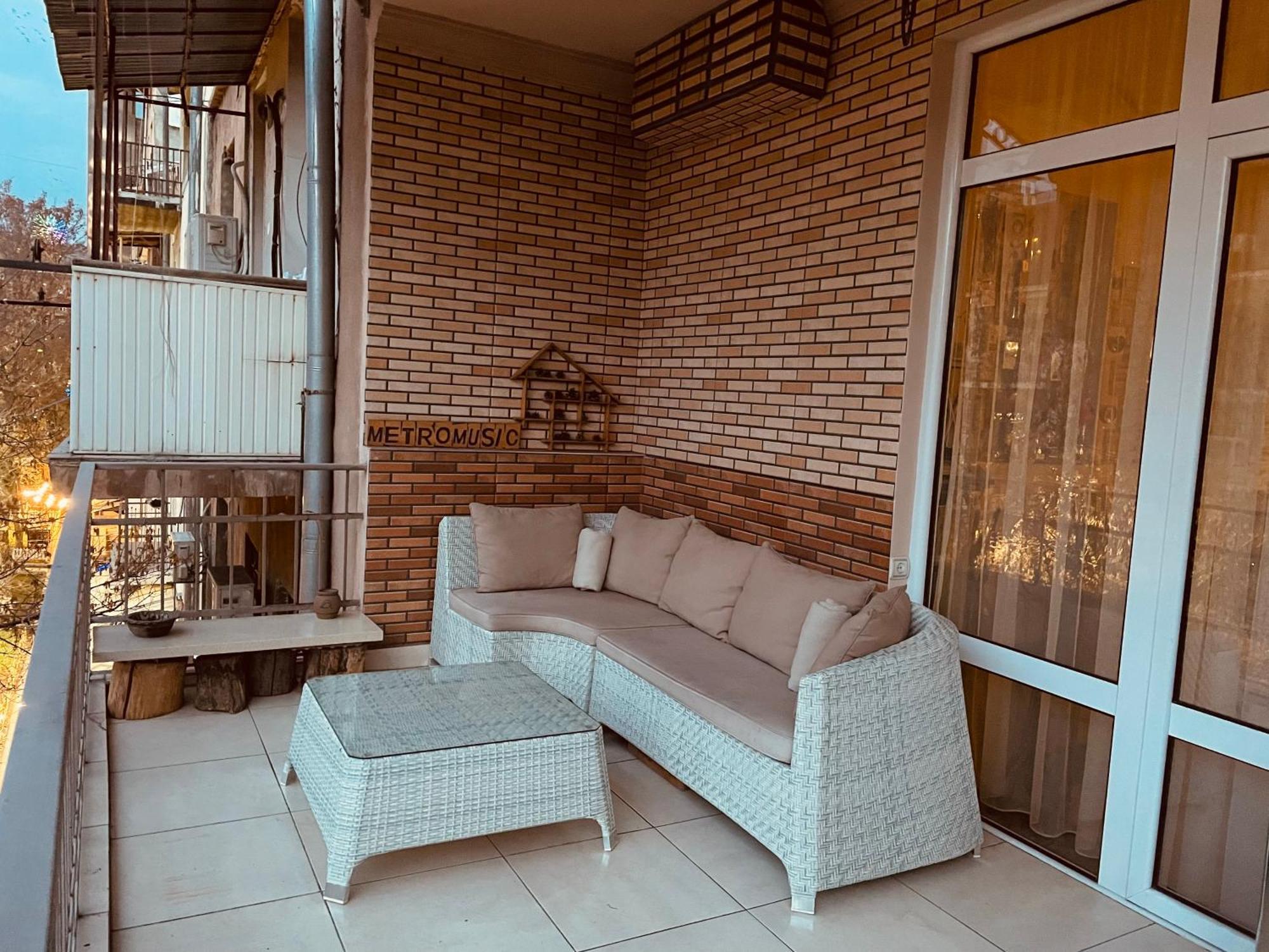 Bright And Modern 4Br Apartment - Center Of Erivan Dış mekan fotoğraf